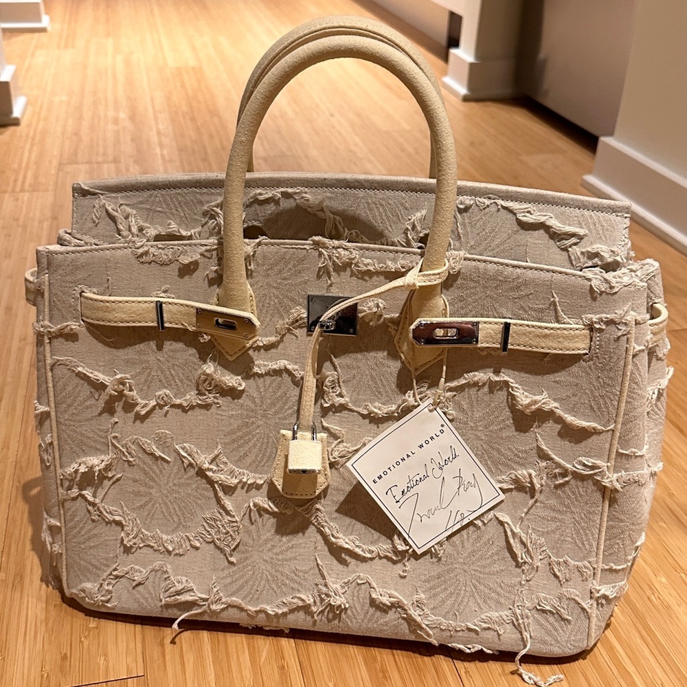 Emotional World Travel Size 40 Handbag